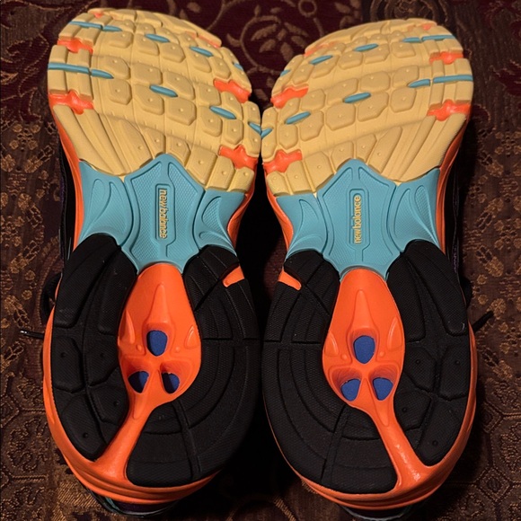 New Balance 740 - Picture 7 of 7